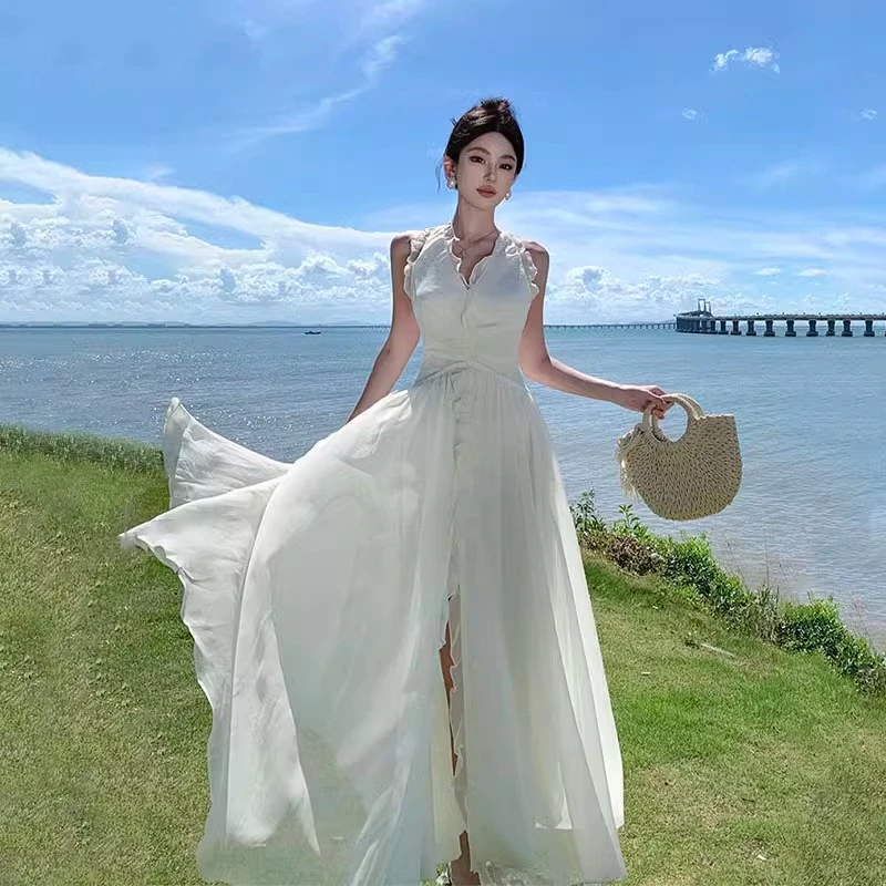 法式绝美超好看白色雪纺挂脖连衣裙仙女夏季海边旅游度假气质长裙