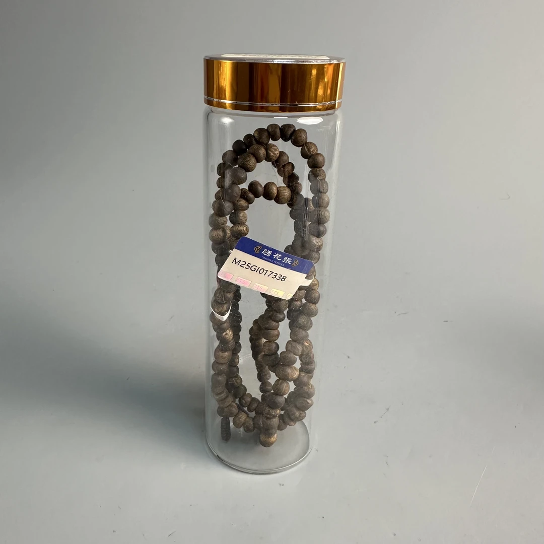 M25GI017338 - 莺歌绿奇楠沉香珠串（树心油沉水级）