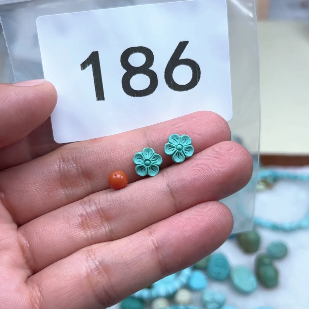 南红玛瑙未镶嵌珠宝奇石