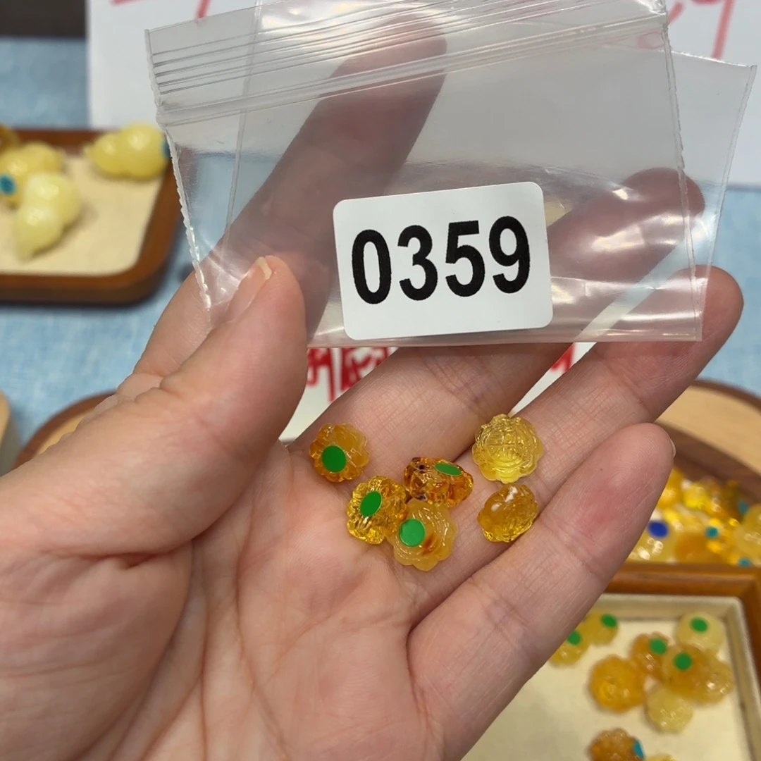 琥珀未镶嵌珠宝奇石