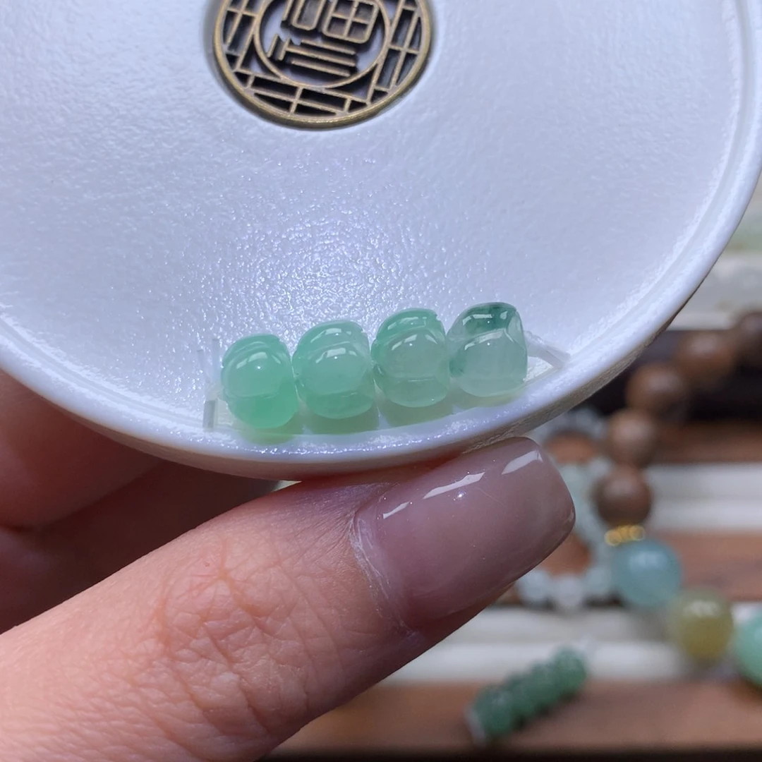 未镶嵌定制翡翠天然翡翠一组卡7.5