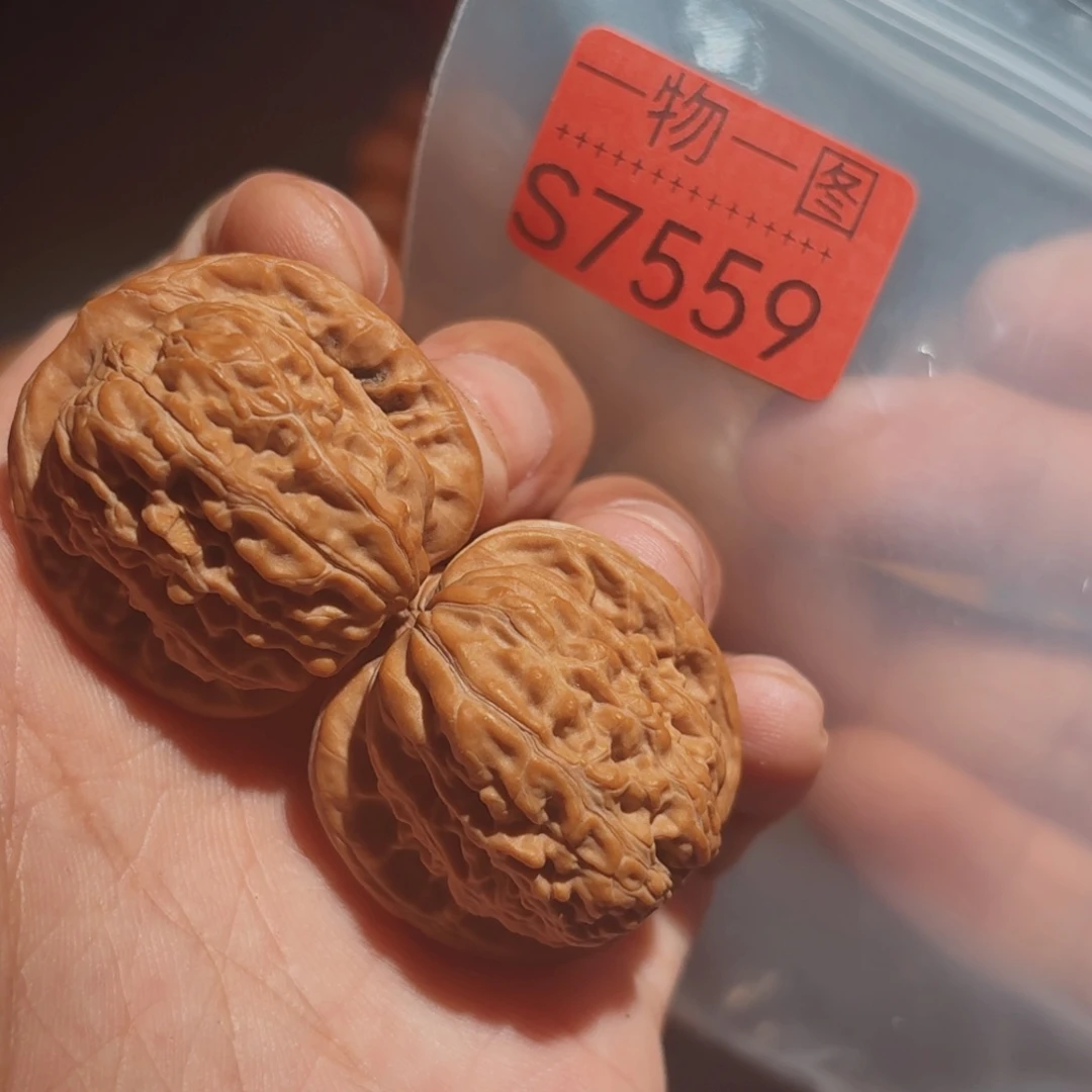 文玩核桃把件汉高楼
