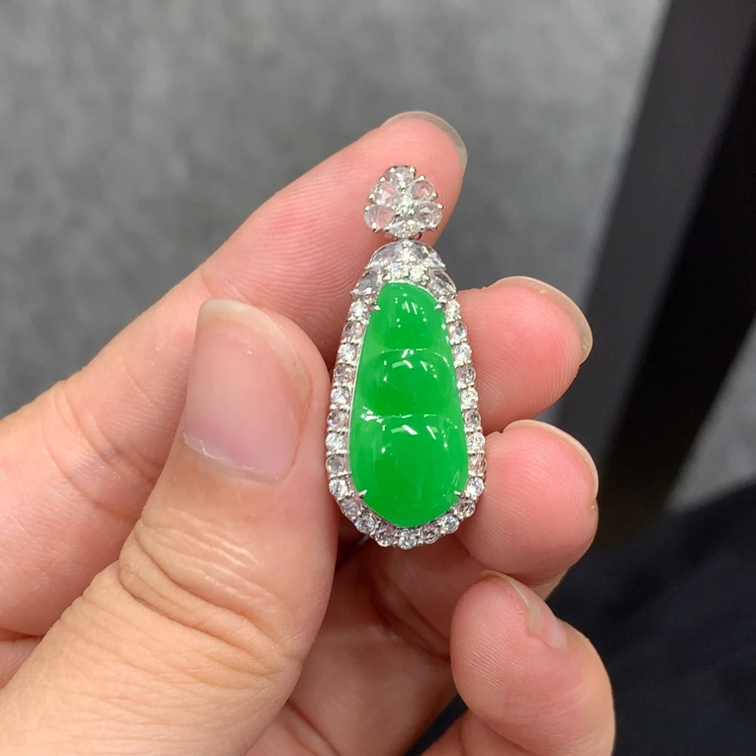 翡翠18K金镶嵌吊坠(不含链)吊坠