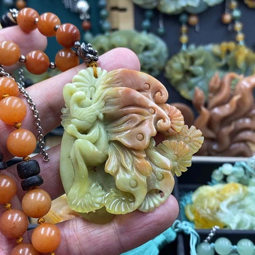 【闪购商品】未镶嵌蛇纹石玉吊坠