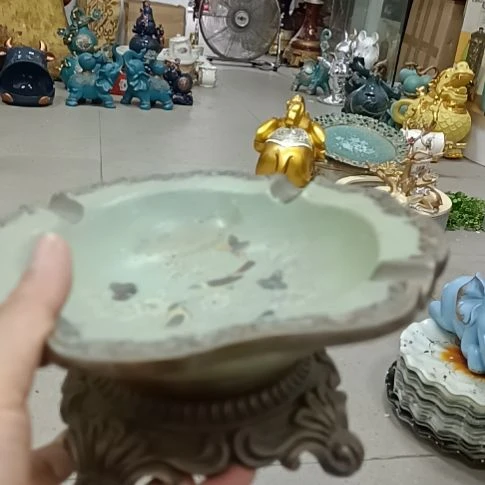 壶瑕。。。。。。。。。。。。。。。