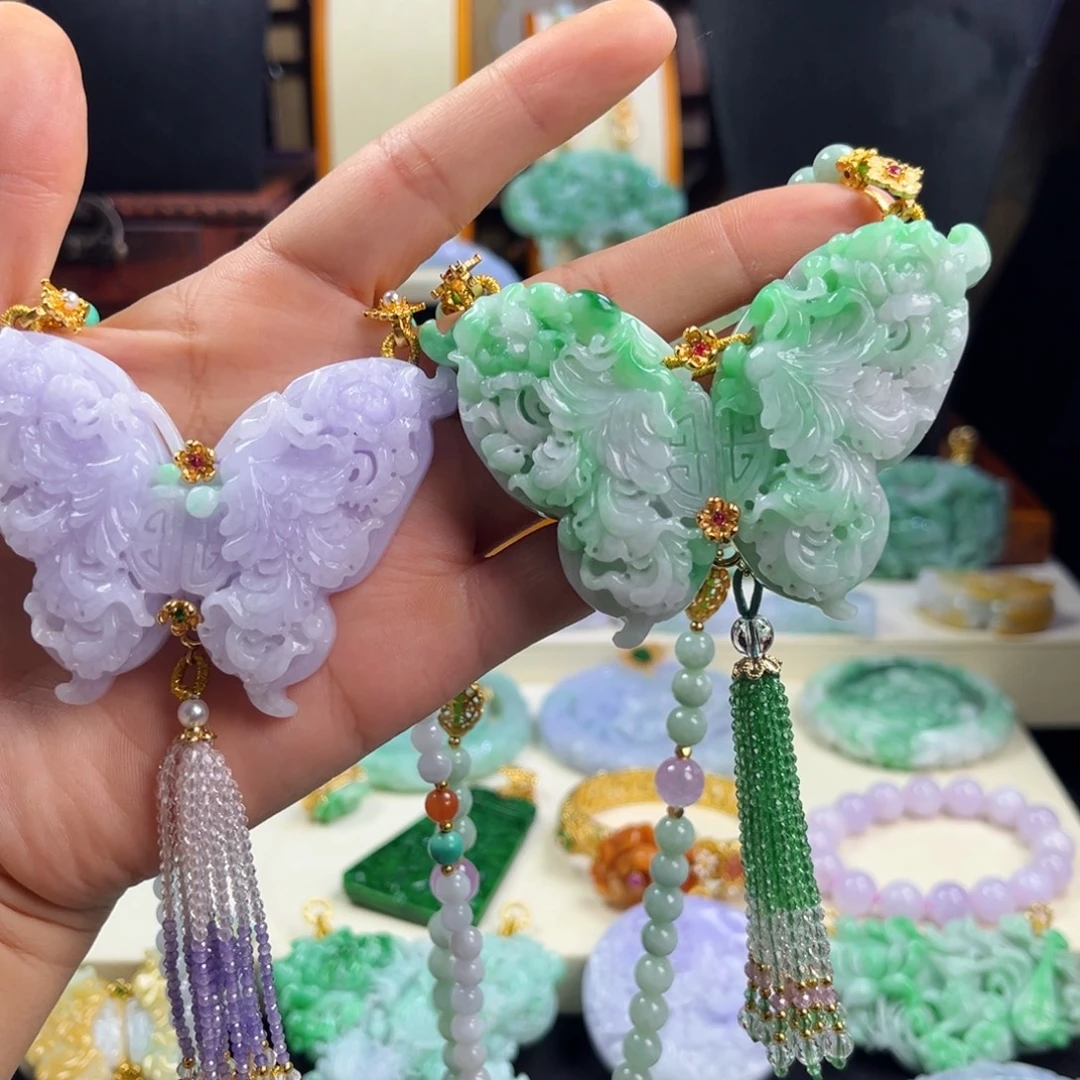 虹***颈饰未镶嵌翡翠天然翡翠
