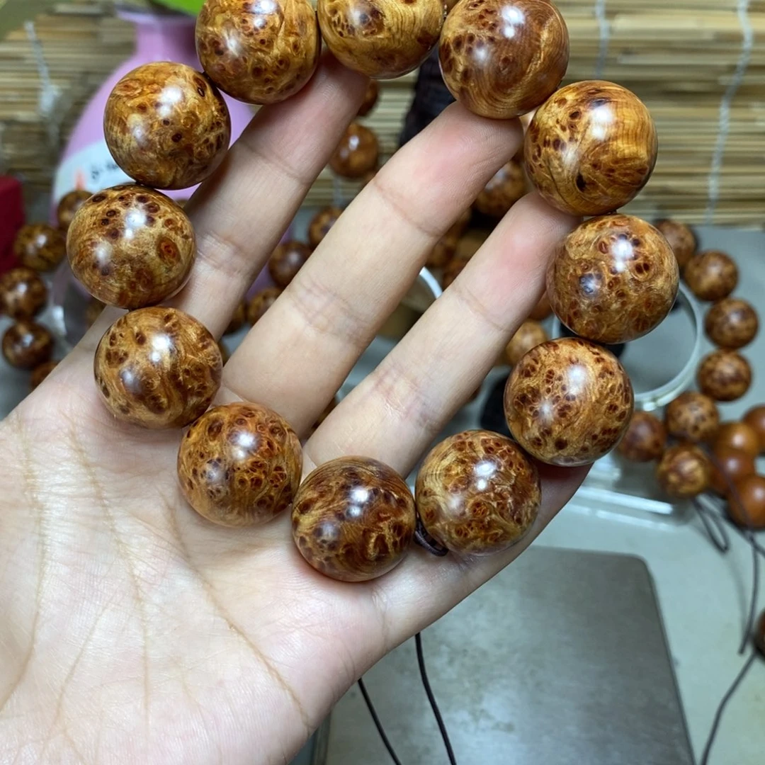 劉***色柏木（崖柏）手串/手链
