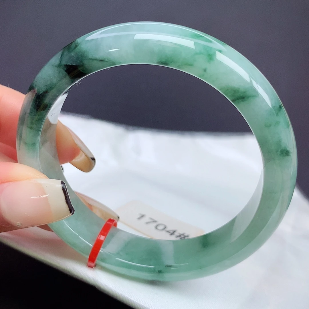 翡翠手镯未镶嵌54-55圈口