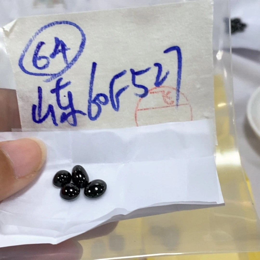 定制翡翠未镶嵌山***，不