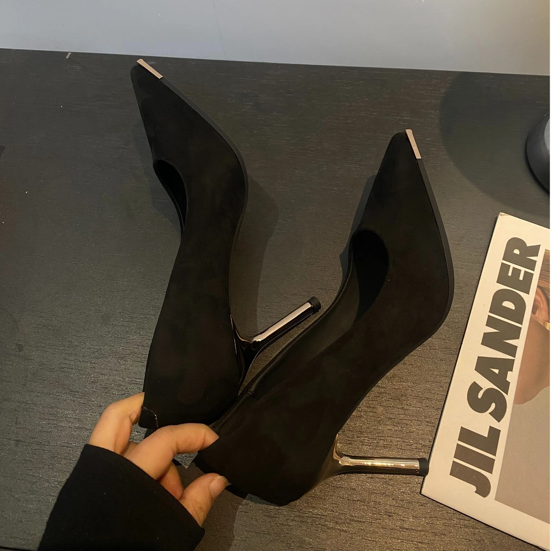 金属跟日常时髦低跟职业2026新款细跟高跟鞋女2025尖头性感