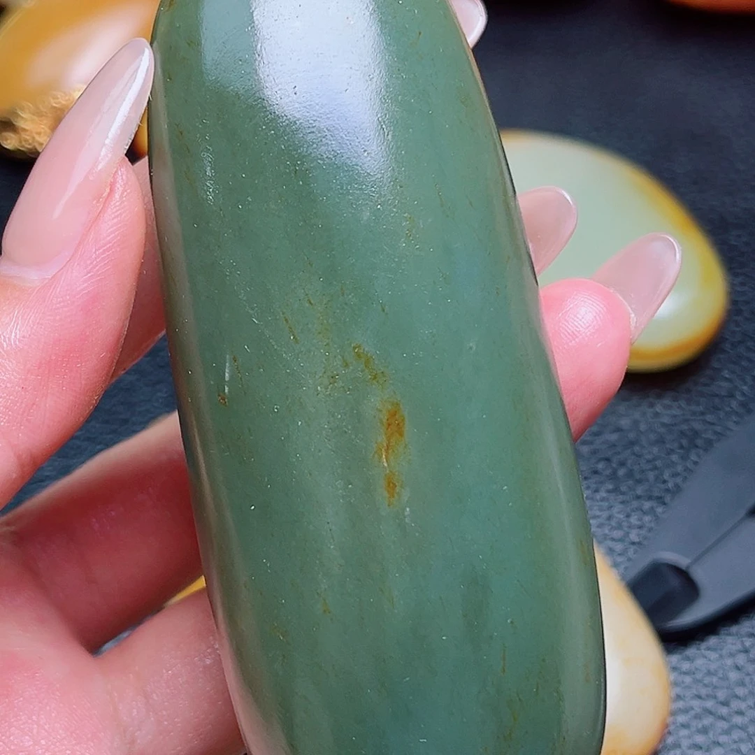 和田玉未镶嵌挂件张*豈