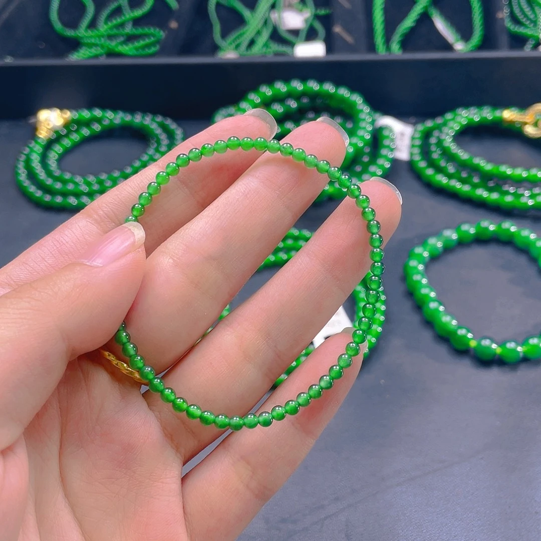 翡翠未镶嵌颈饰