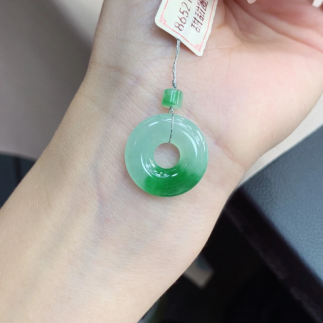 未镶嵌戒指翡翠甜甜圈