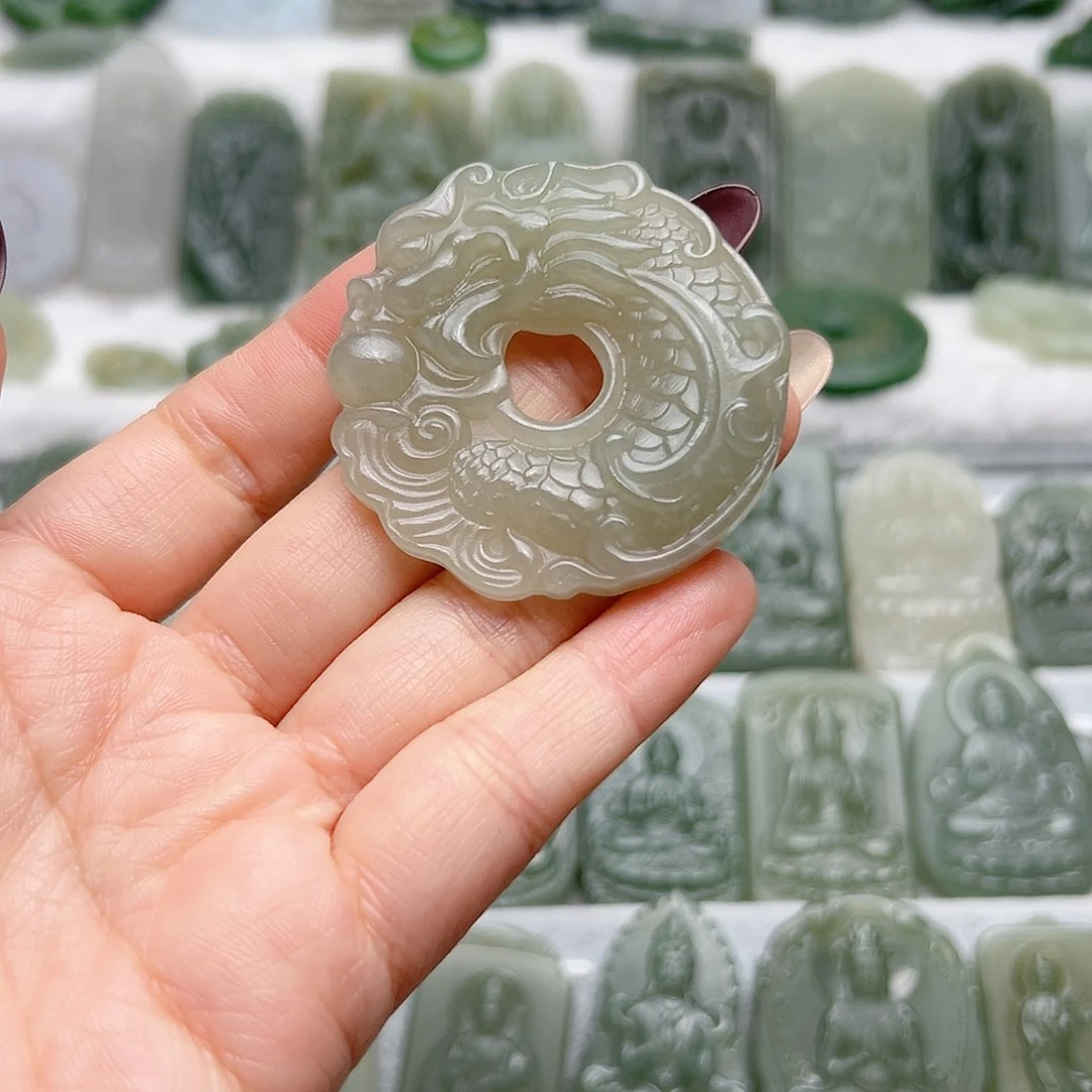 和田玉颈饰未镶嵌べ****?