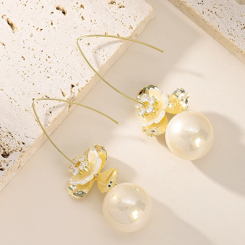 铜合金耳饰 鼎溢韩版精致时尚小清新长款花瓣珠珠耳环女气质zy
