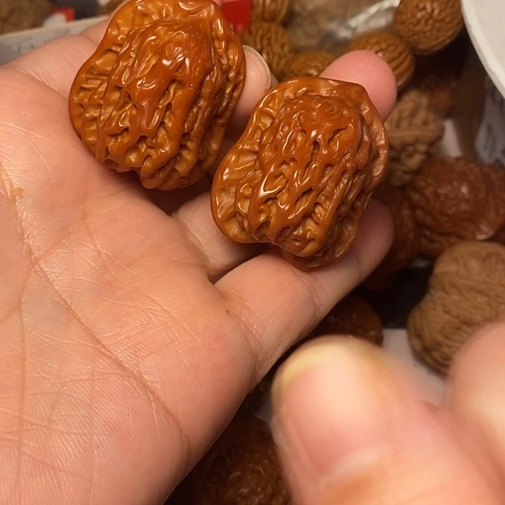 文玩核桃吊坠，花生