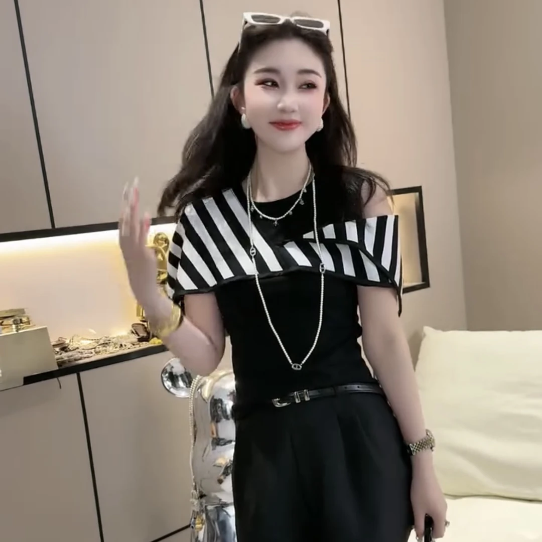 春夏季流行露肩圆领套头短袖女装穿搭显瘦气质洋气