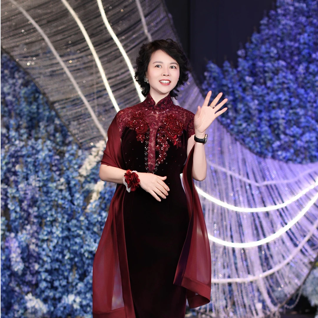 【帛妃娜】高端订制礼服修身黑色修饰手臂时尚夏季气质高贵婚礼旗袍
