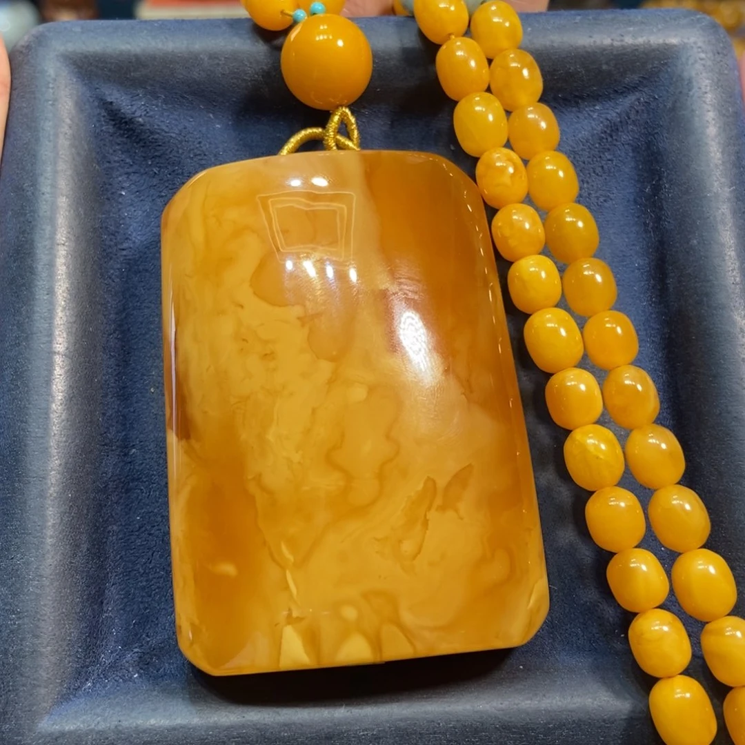 琥珀颈饰未镶嵌蜜蜡