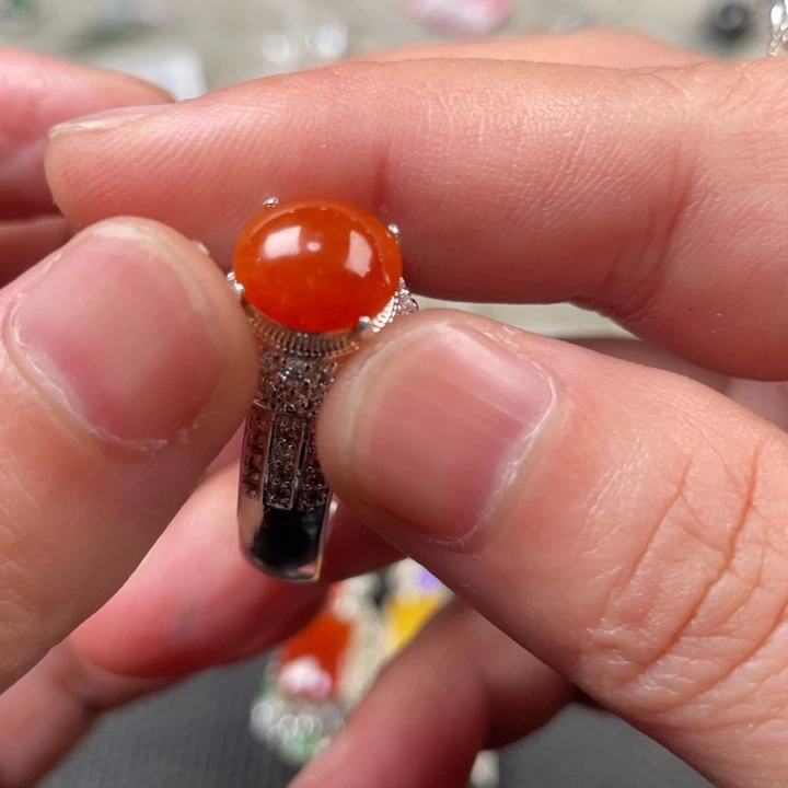 翡翠未镶嵌颈饰缅甸天然翡翠