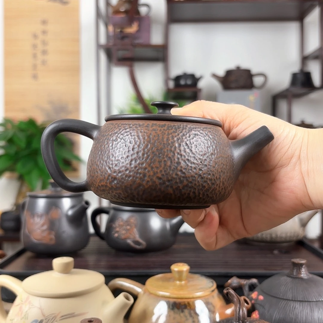 壶云南建水紫陶茶壶瑕疵
