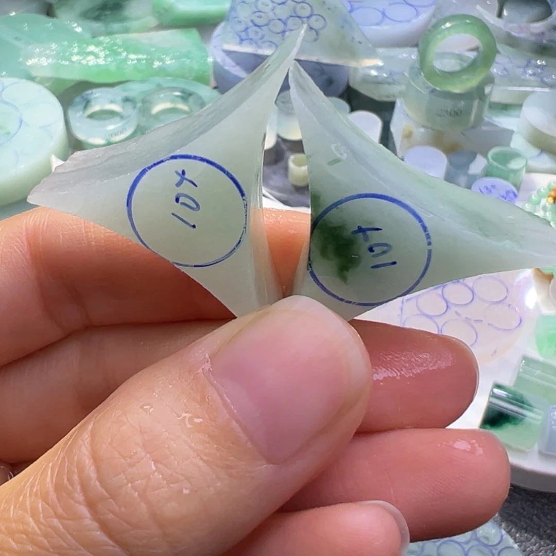 定制翡翠未镶嵌翡翠