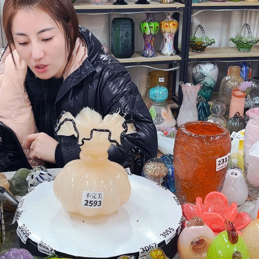 2593 家悦琉璃工艺品不完美