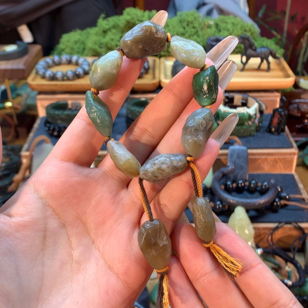 和田玉（糖玉）未镶嵌挂件