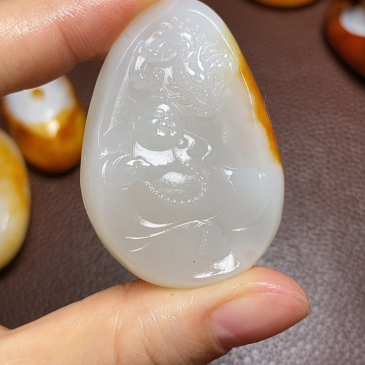 江***享和田玉未镶嵌颈饰