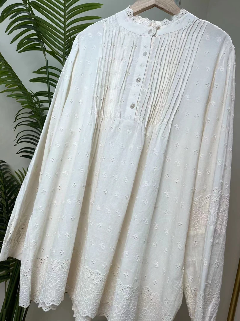 【圆领镂空褶皱花朵刺绣棉衬衫】2644