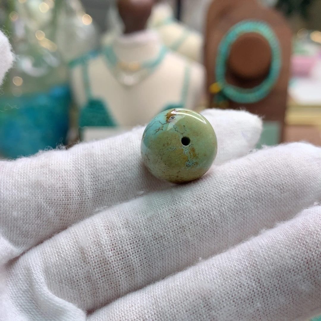 绿松石未镶嵌饰品