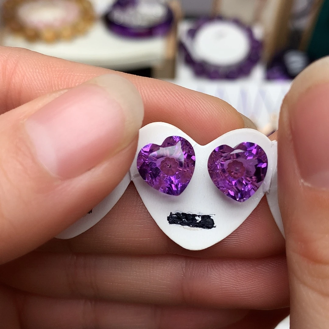 耳饰18K金镶嵌紫晶L