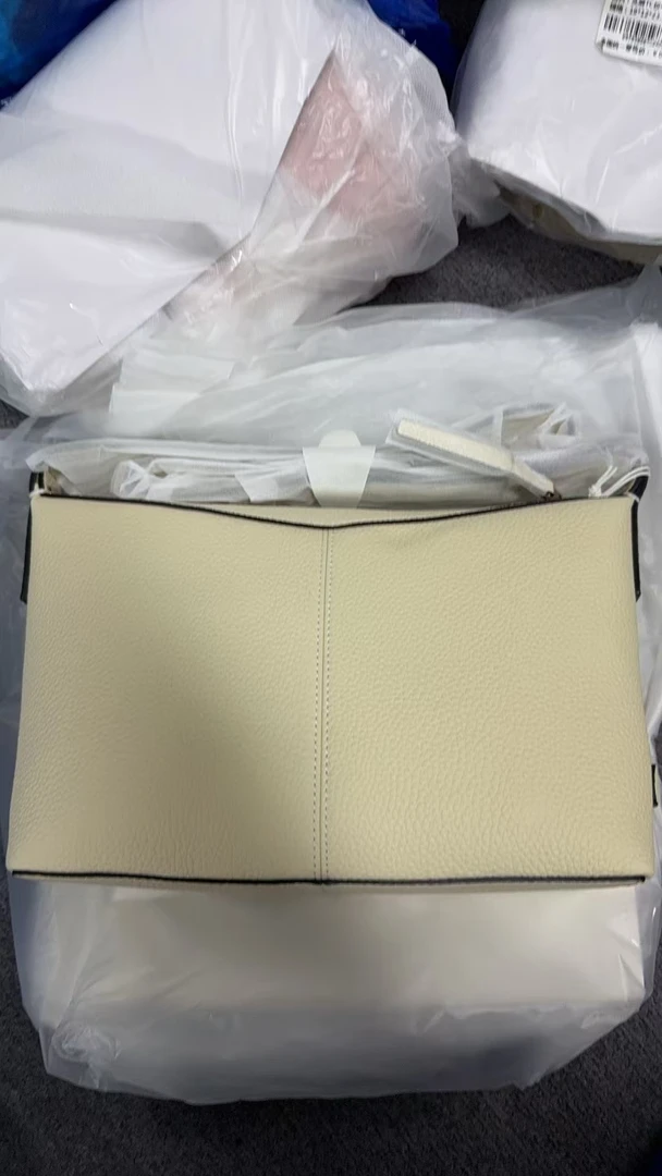 9593奶昔白【清货微瑕】新款时尚轻奢百搭气质女包