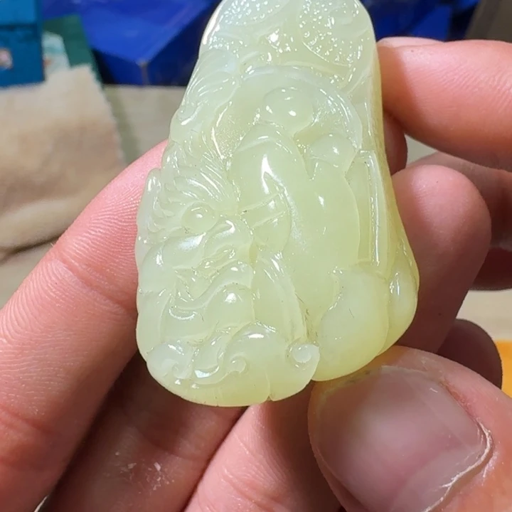 未镶嵌和田玉（糖玉）挂件