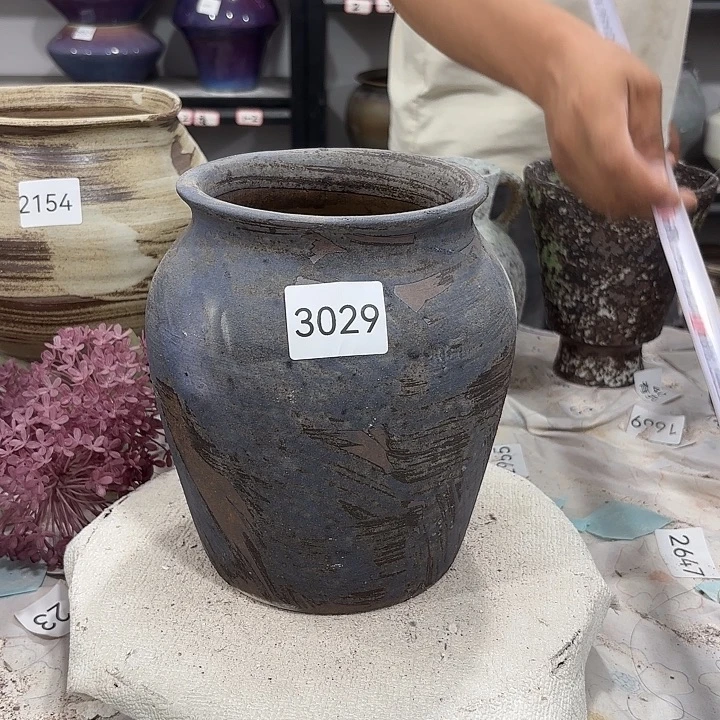 摆件3029，有孔景德镇