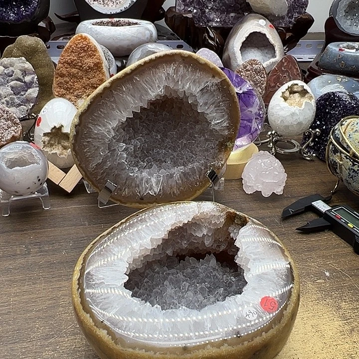 珠宝半成品未镶嵌水晶超美金黄皮白水大牙聚宝盆51