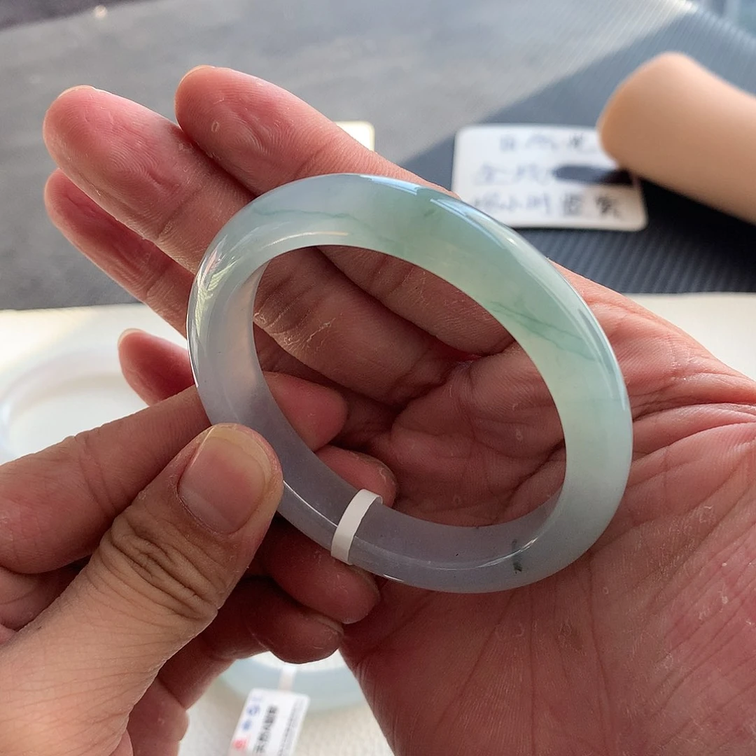 翡翠手镯未镶嵌14号 55贵妇
