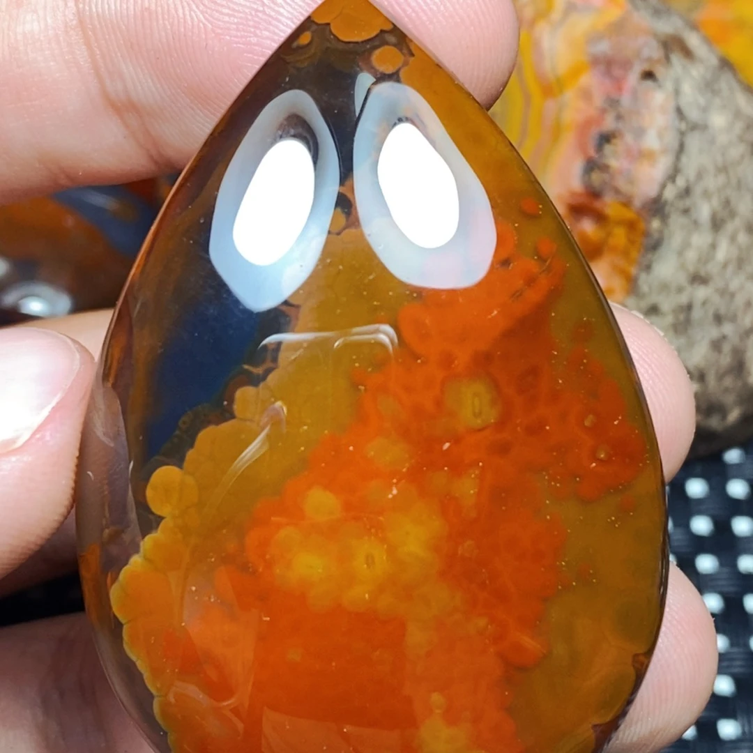 未镶嵌颈饰玛瑙/玉髓景*