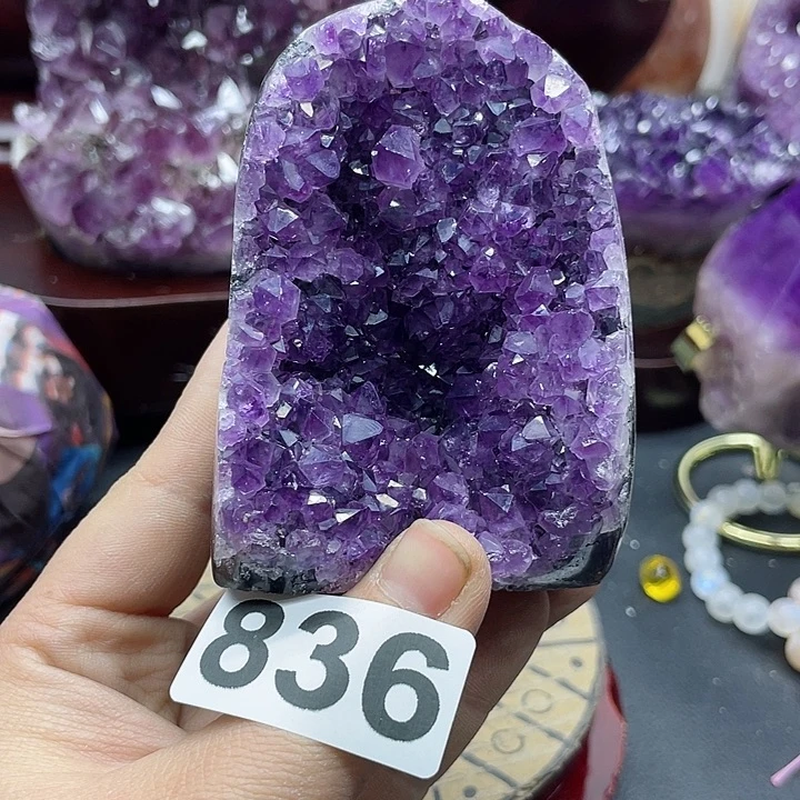 水晶大型摆件（非配饰）未镶嵌