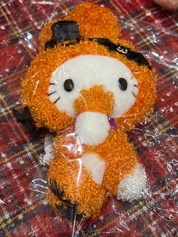 麻吉专拍万圣兔女郎kitty公仔