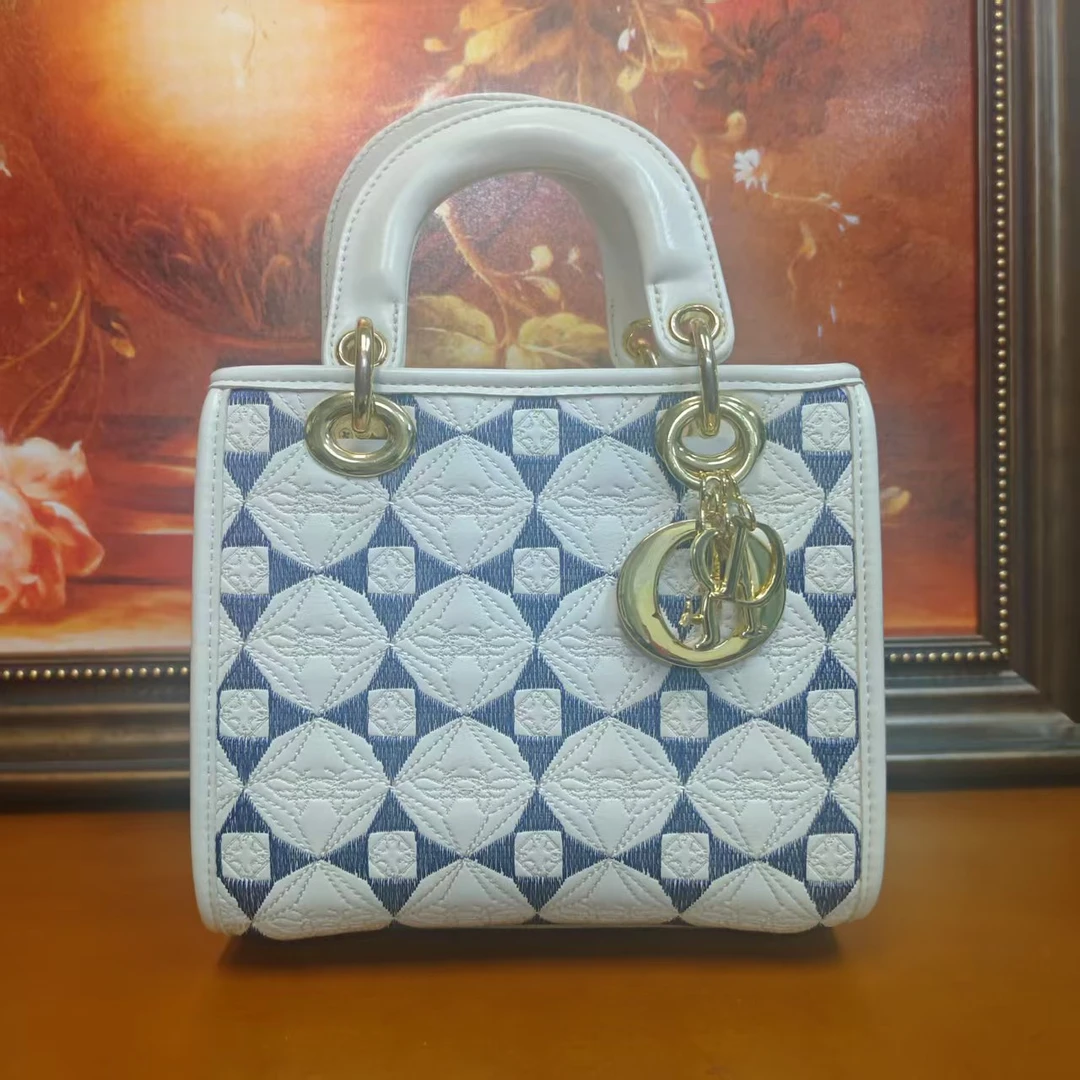 【粉丝福利】时尚百搭潮流女包