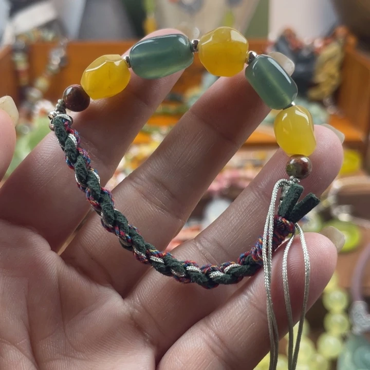 蛇纹石玉未镶嵌手链