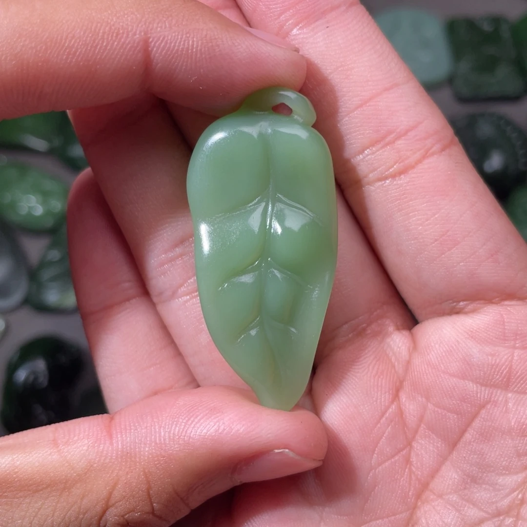 和田玉（碧玉）未镶嵌颈饰