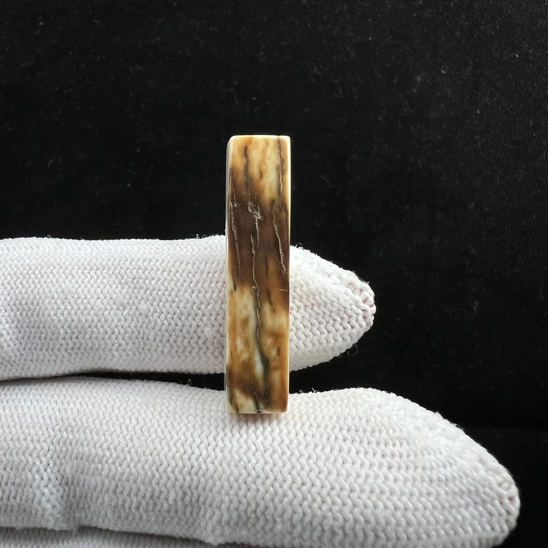 J74-88天然猛犸牙带皮一字三通7x30.8mm支持鉴定 假一罚四
