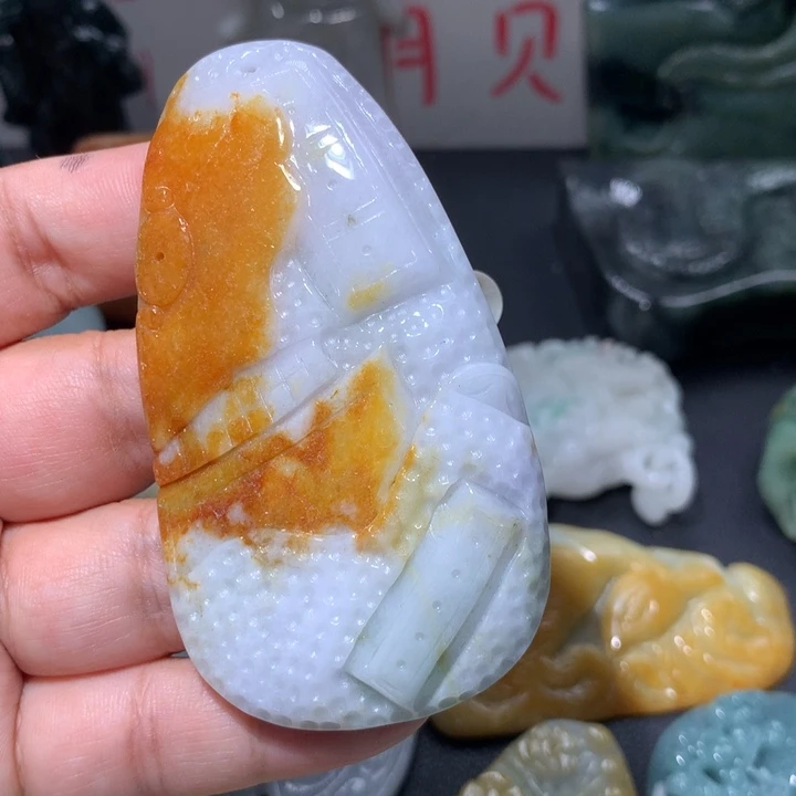 翡翠未镶嵌颈饰保真天然A货翡翠