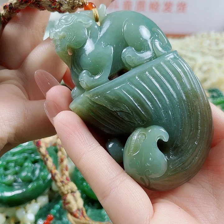 未镶嵌和田玉挂件