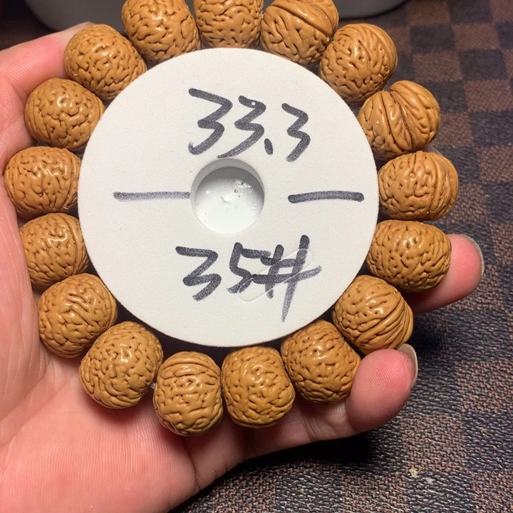 手串桃核35号健健康康了