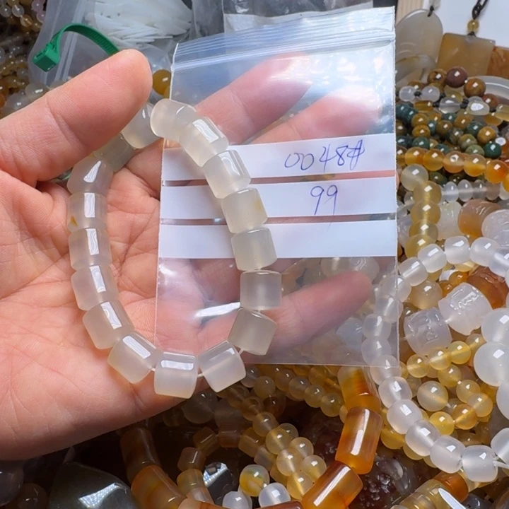 人***生玛瑙/玉髓未镶嵌颈饰0048