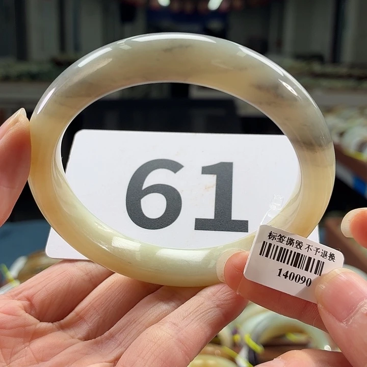 和田玉未镶嵌手镯61 62