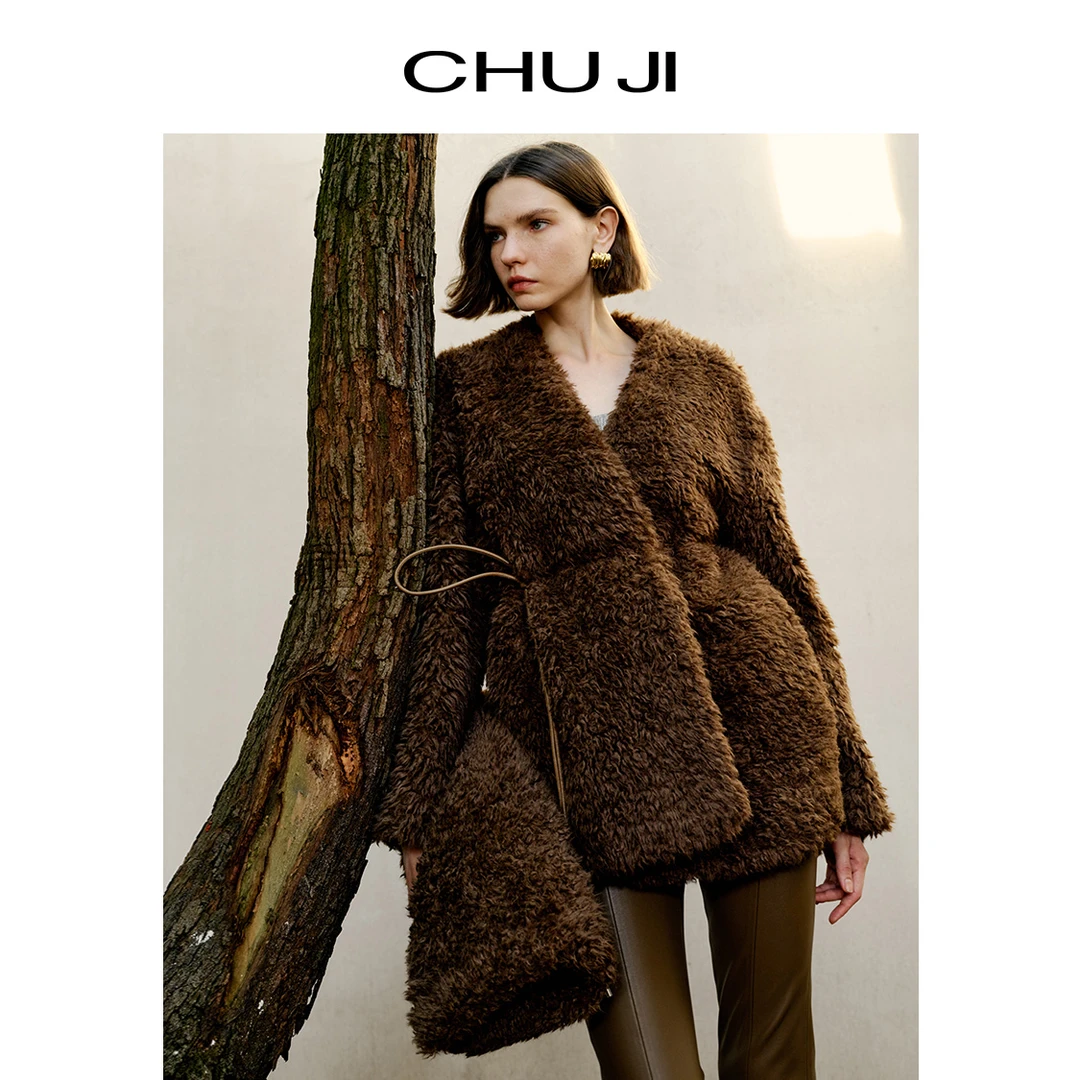 Chuji/出迹环保仿皮毛毛外套女宽松廓形时髦圈圈毛大衣D2Y1485W